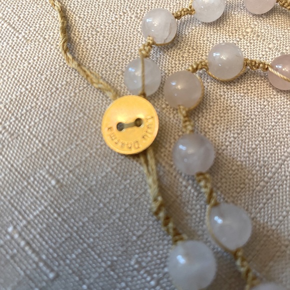 Lulu Dharma long rose quartz necklace - Picture 4 of 5